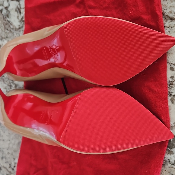 Christian Louboutin Pigalle Follies Pointed Toe Pump (Sole Protected) - MINT CON - Picture 7 of 11